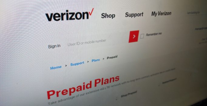 Verizon prepaid plan - Photo by Robert Beiler for CommonGeek